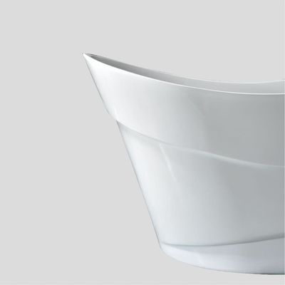 Household Commercial Freestanding Jacuzzi Bathtub 1800 Mm Anti Slip