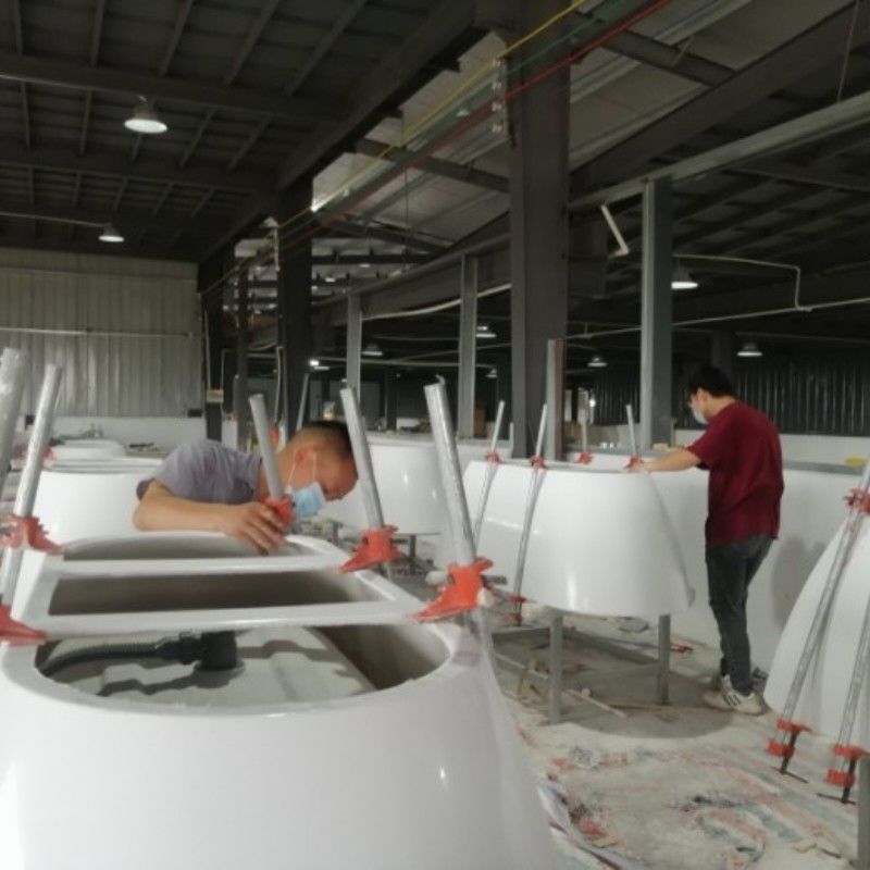 White Acrylic Freestanding Bathtub with 60 Gallons Capacity and 60 Inches Size for 1-2 Person